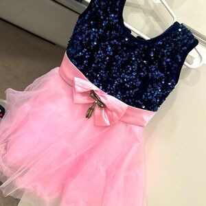 Beautiful gown for baby girl
Pink and royal blue